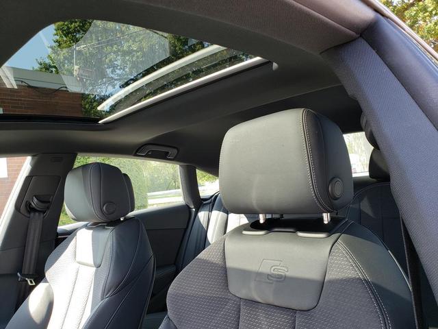 Photo of 2025 Daytona Gray Pearl Effect Audi A5 Sportback