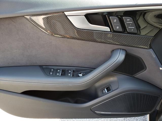 Photo of 2025 Daytona Gray Pearl Effect Audi A5 Sportback
