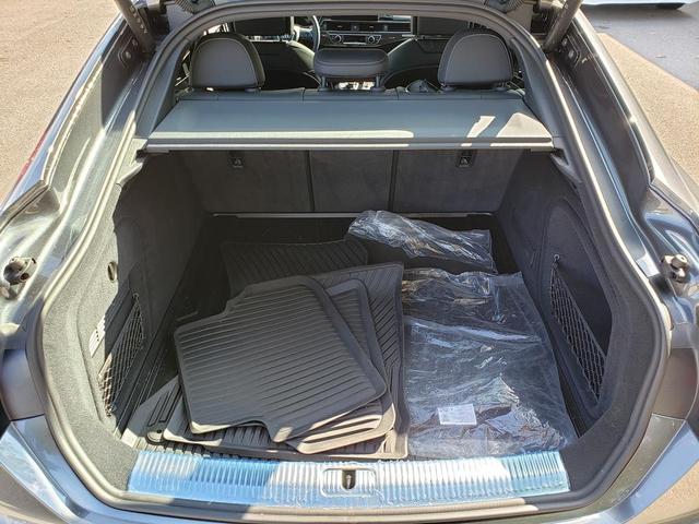 Photo of 2025 Daytona Gray Pearl Effect Audi A5 Sportback