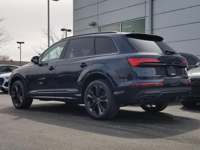 Photo of 2025 Waitomo Blue Metallic Audi Q7