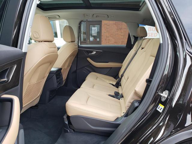 Photo of 2025 Tamarind Brown Metallic Audi Q7