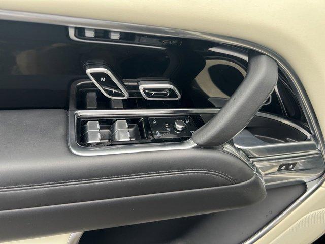 Photo of 2023 Santorini Black Land Rover Range Rover