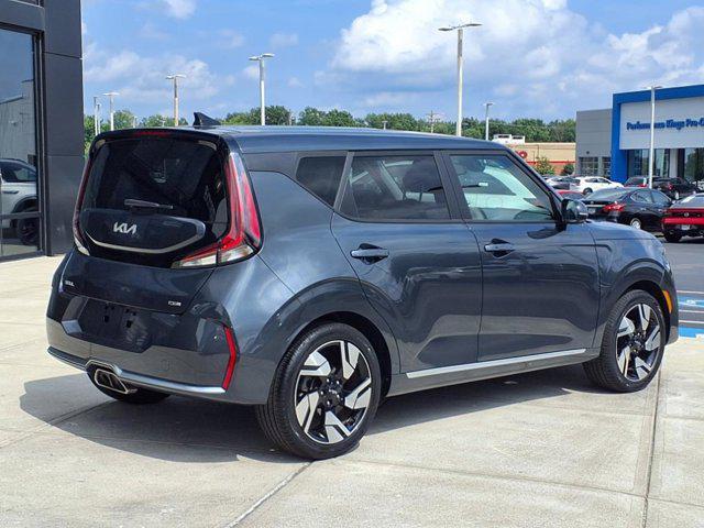 Photo of 2023 Gravity Gray Kia Soul