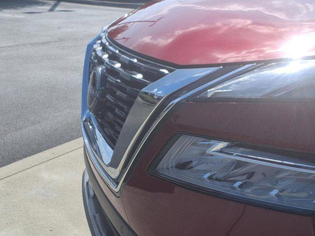 Photo of 2022 Scarlet Ember Tintcoat Nissan Rogue