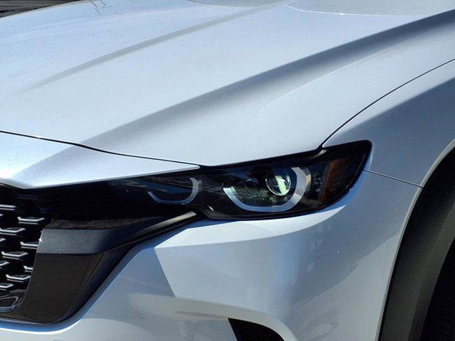 Photo of 2025 wind chill pearl Mazda CX-5