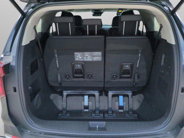 Photo of 2026 Aurora Black Pearl Kia Carnival Hybrid