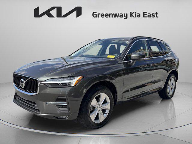 Photo of 2022 Pine Grey Metallic Volvo XC60