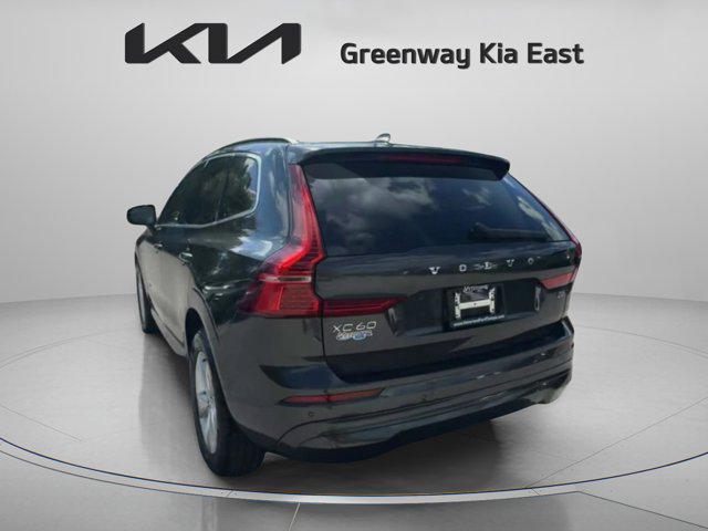 Photo of 2022 Pine Grey Metallic Volvo XC60