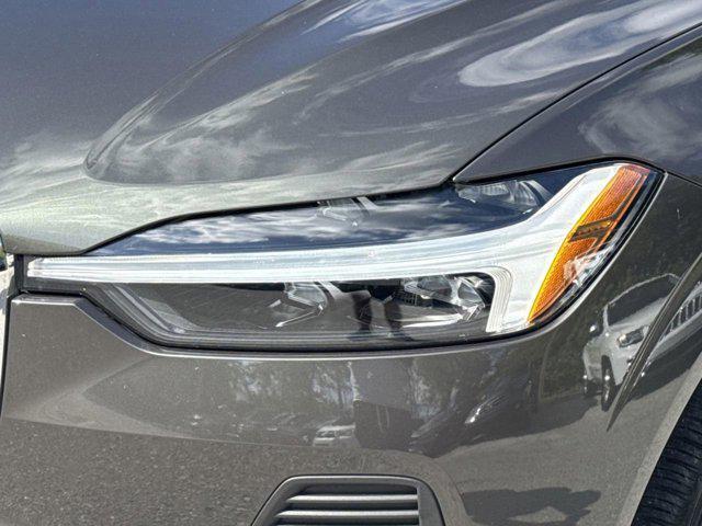 Photo of 2022 Pine Grey Metallic Volvo XC60