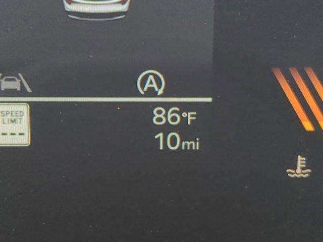 Photo of 2026 Glacial White Pearl Kia Sportage