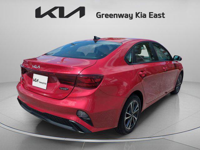 Photo of 2024 Currant Red Kia Forte