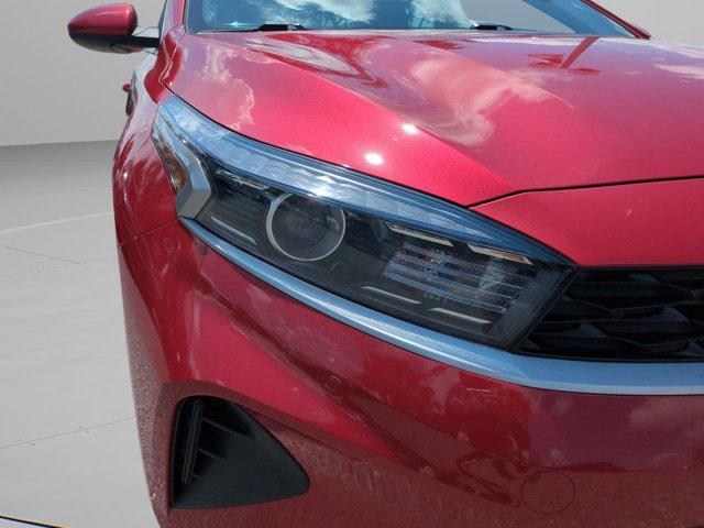 Photo of 2024 Currant Red Kia Forte