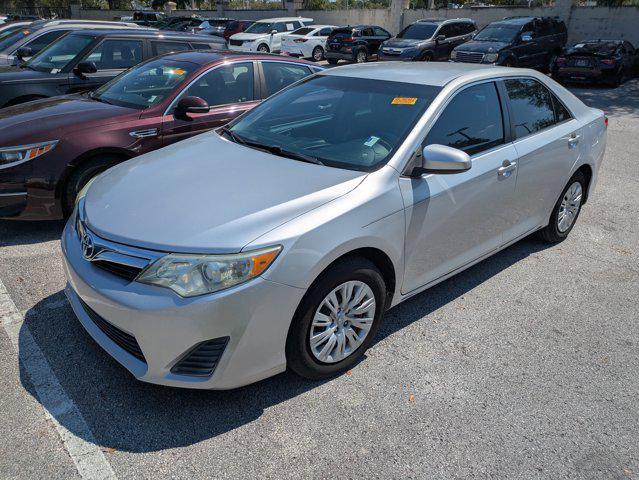 Photo of 2013 Classic Silver Metallic Toyota Camry