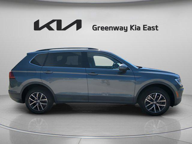 Photo of 2019 Platinum Gray Metallic Volkswagen Tiguan