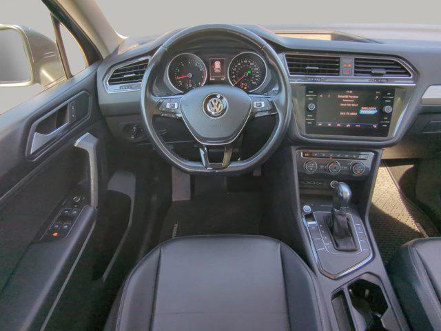 Photo of 2019 Platinum Gray Metallic Volkswagen Tiguan