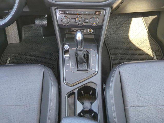 Photo of 2019 Platinum Gray Metallic Volkswagen Tiguan
