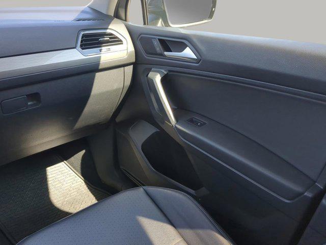 Photo of 2019 Platinum Gray Metallic Volkswagen Tiguan