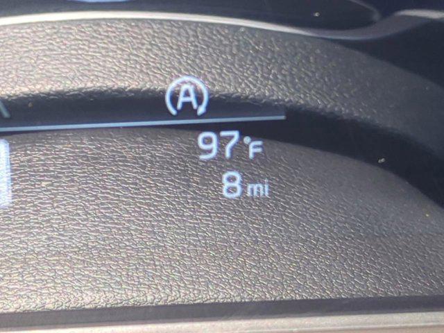 Photo of 2025 Glacial White Pearl Kia Telluride