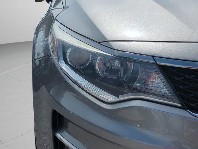 Photo of 2016 Titanium Gray Kia Optima