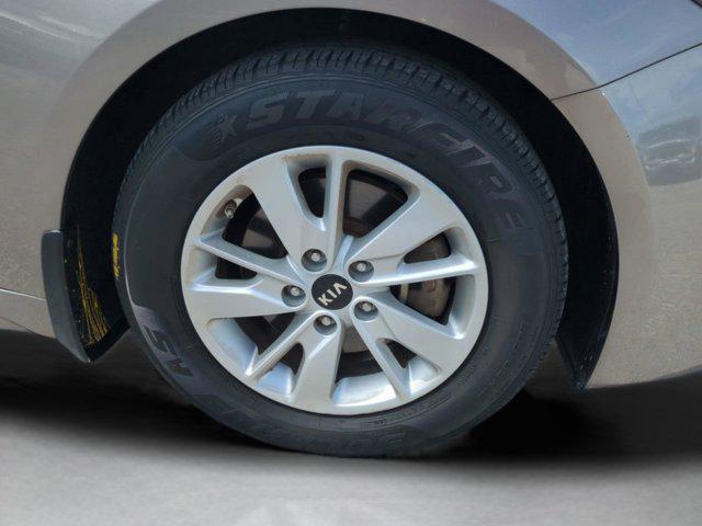 Photo of 2016 Titanium Gray Kia Optima