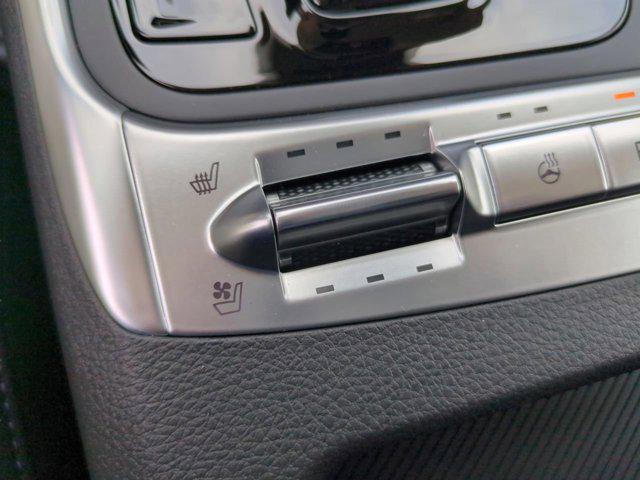 Photo of 2026 Astra Blue Kia Carnival