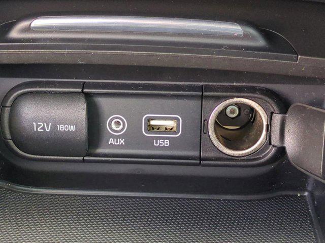 Photo of 2016 Snow White Pearl Kia Optima