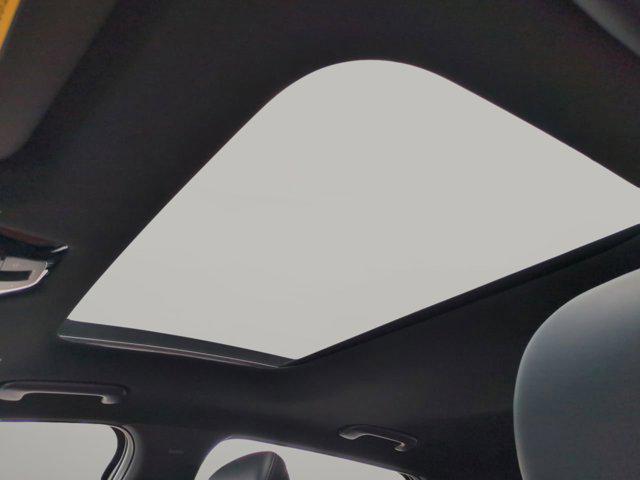 Photo of 2025 Snow White Pearl Kia K4