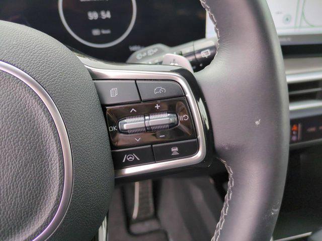 Photo of 2025 Glacial White Pearl Kia Sorento