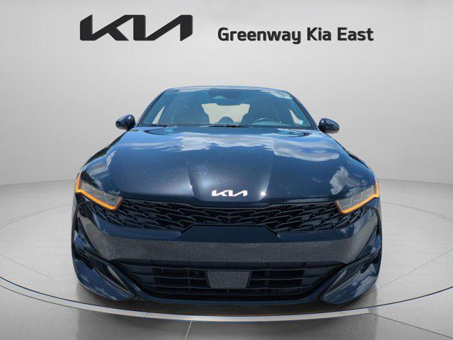 Photo of 2024 Ebony Black Kia K5