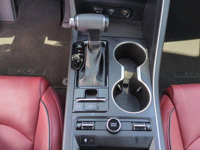 Photo of 2024 Ebony Black Kia K5