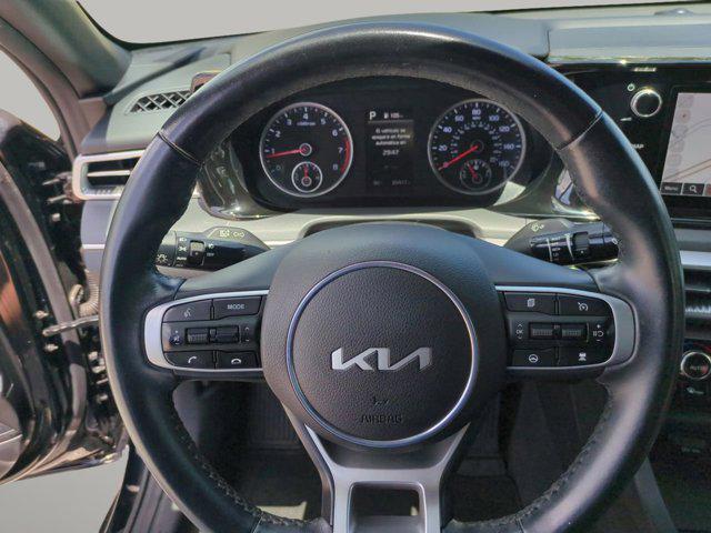 Photo of 2024 Ebony Black Kia K5