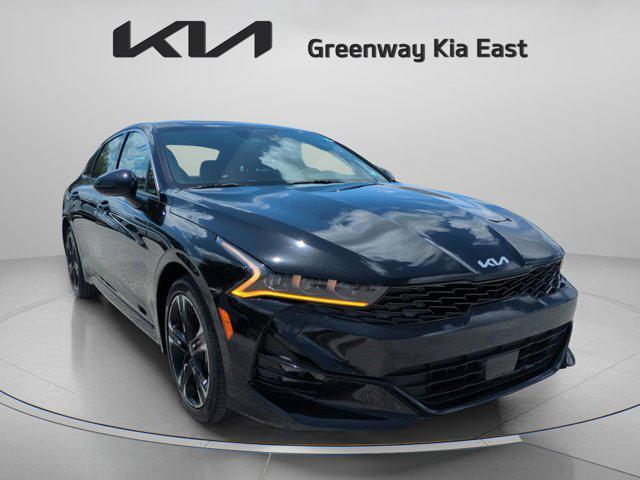 Photo of 2024 Ebony Black Kia K5