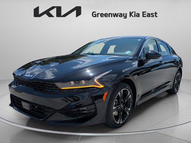Photo of 2024 Ebony Black Kia K5