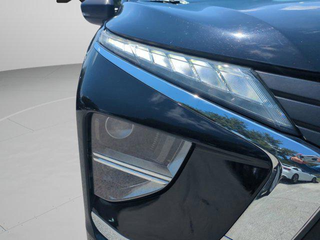 Photo of 2022 Labrador Black Pearl Mitsubishi Eclipse Cross