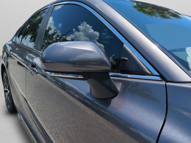 Photo of 2023 Predawn Gray Mica Toyota Camry