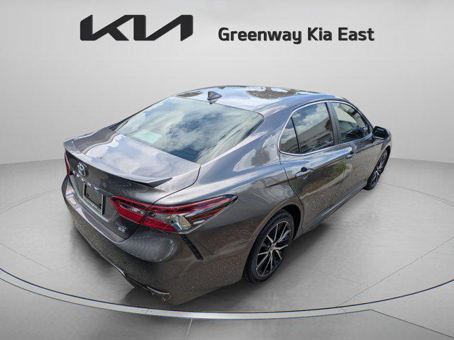 Photo of 2023 Predawn Gray Mica Toyota Camry