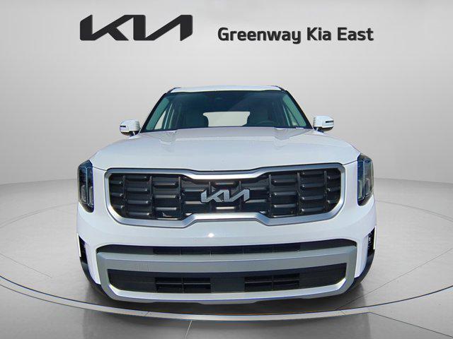 Photo of 2025 Glacial White Pearl Kia Telluride