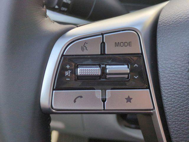 Photo of 2025 Glacial White Pearl Kia Telluride