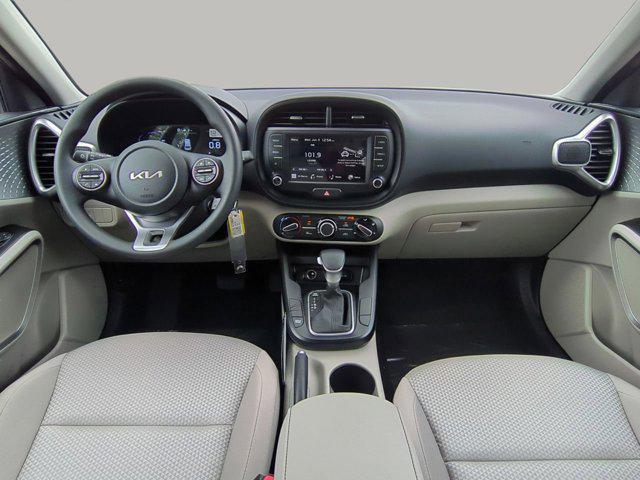 Photo of 2025 Gravity Gray Kia Soul