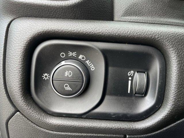 Photo of 2022 Granite Crystal Metallic Clearcoat RAM 1500