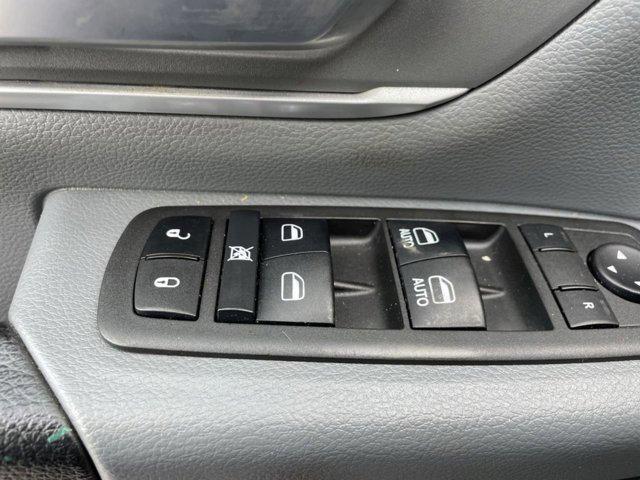 Photo of 2022 Granite Crystal Metallic Clearcoat RAM 1500