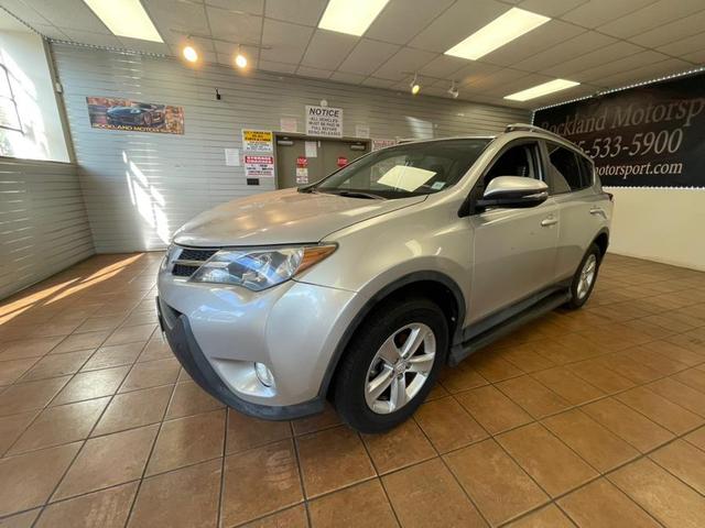 Photo of 2013 Classic Silver Metallic Toyota RAV4
