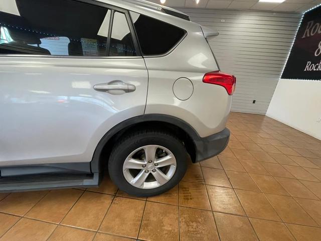 Photo of 2013 Classic Silver Metallic Toyota RAV4