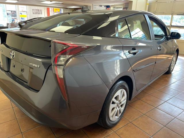 Photo of 2016 GREY Toyota Prius