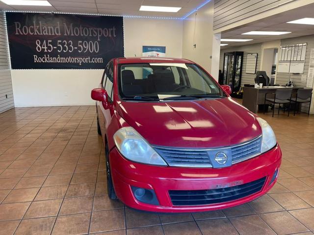 Photo of 2007 Super Black Nissan Versa