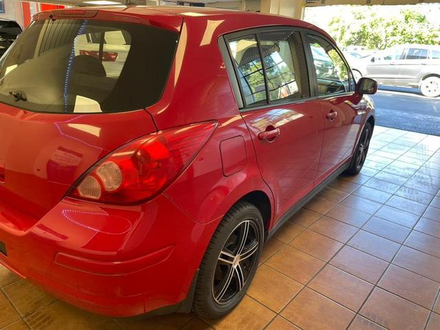 Photo of 2007 Super Black Nissan Versa