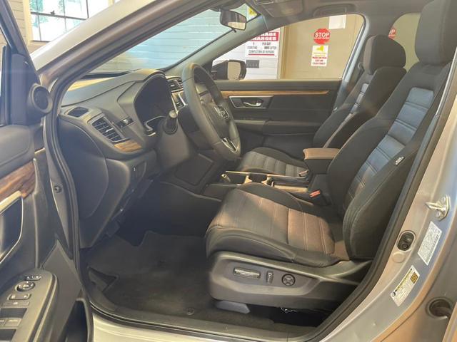 Photo of 2018 Lunar Silver Metallic Honda CR-V