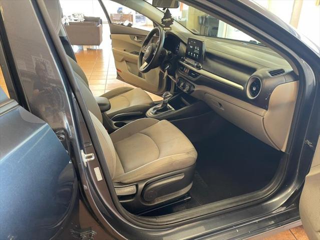 Photo of 2020 Gravity Grey Kia Forte