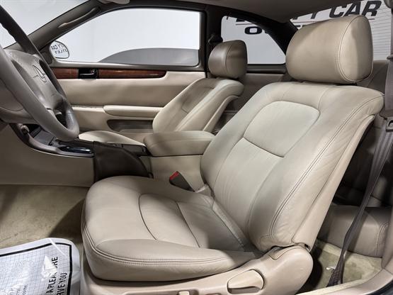 Photo of 1994 White Lexus SC 300