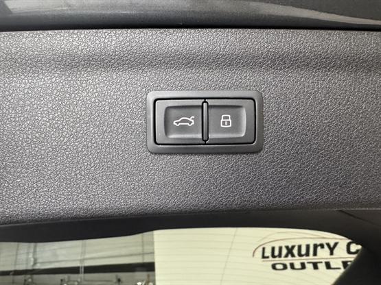 Photo of 2016 Monsoon Gray Metallic Audi Q3